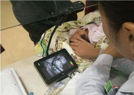 الأشعة تحت الحمراء للكشف عن الوريد الاقتصادية المحمولة الكشف عن عمق 10 مم من الوريد العربة المتاحة