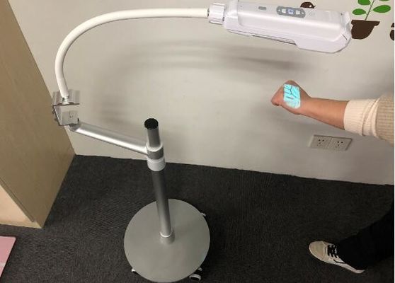 ارتفاع صورة القرار الوريد محدد سطح المكتب جهاز الوريد مكتشف مع ضوء الأشعة تحت الحمراء