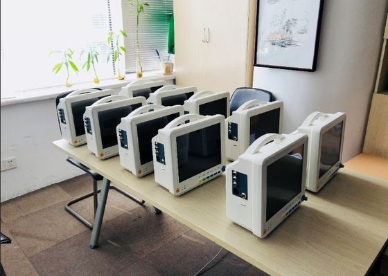 جهاز مراقبة المرضى بـ 15 بوصة متعدد المعلمات